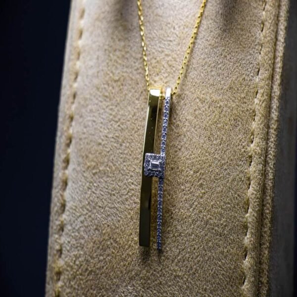 gold and diamond necklace